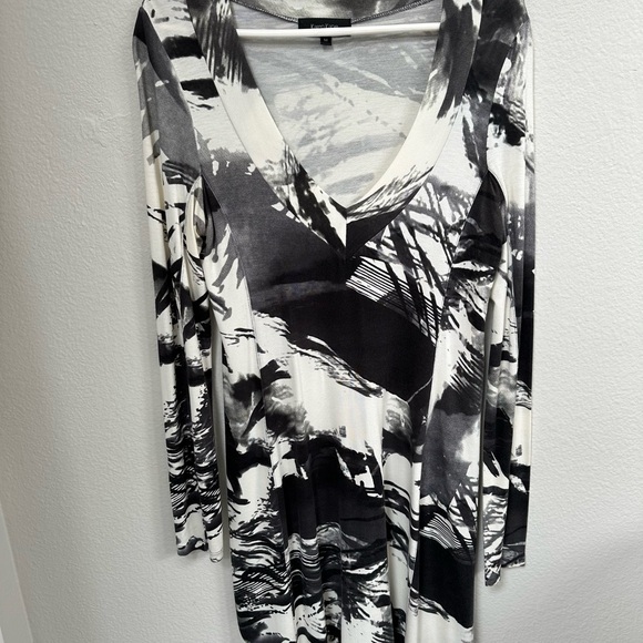 Karen Kane Dresses & Skirts - Karen Kane Knit Dress Black & White Size M